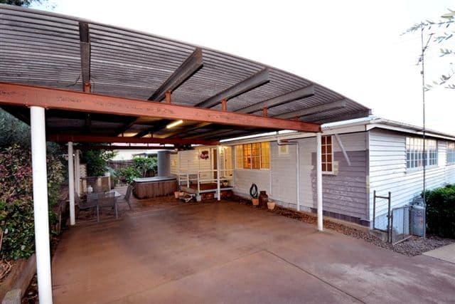 11 Hoey Street, KEARNEYS SPRING QLD 4350, Kearneys Spring - Thumbnail 7