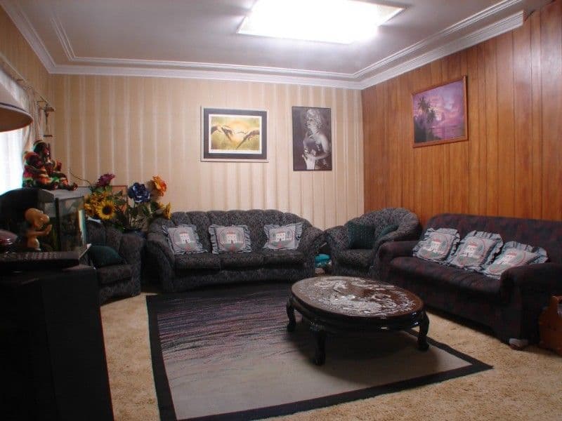 16 Gailes Street, SUTHERLAND NSW 2232, Sutherland - Thumbnail 2