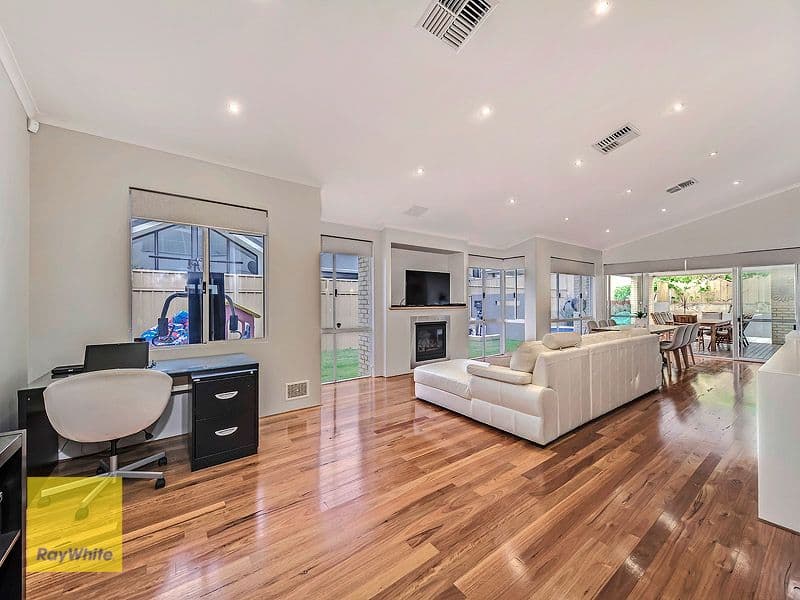 4 Pexton Drive, South Guildford WA 6055, South Guildford - Thumbnail 6