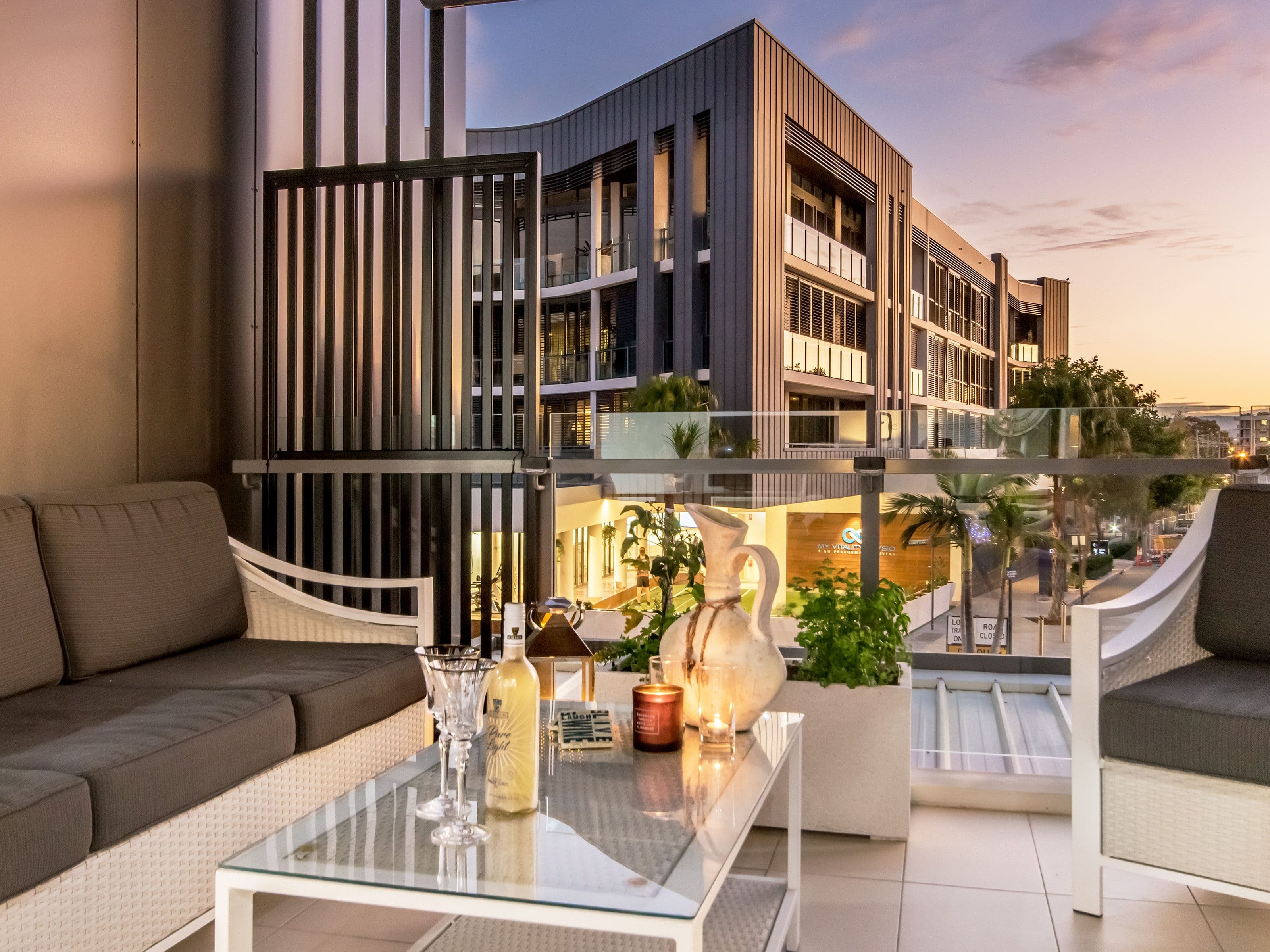 2 Sunset Avenue, Paradise Point QLD 4216, Paradise Point - Image 1