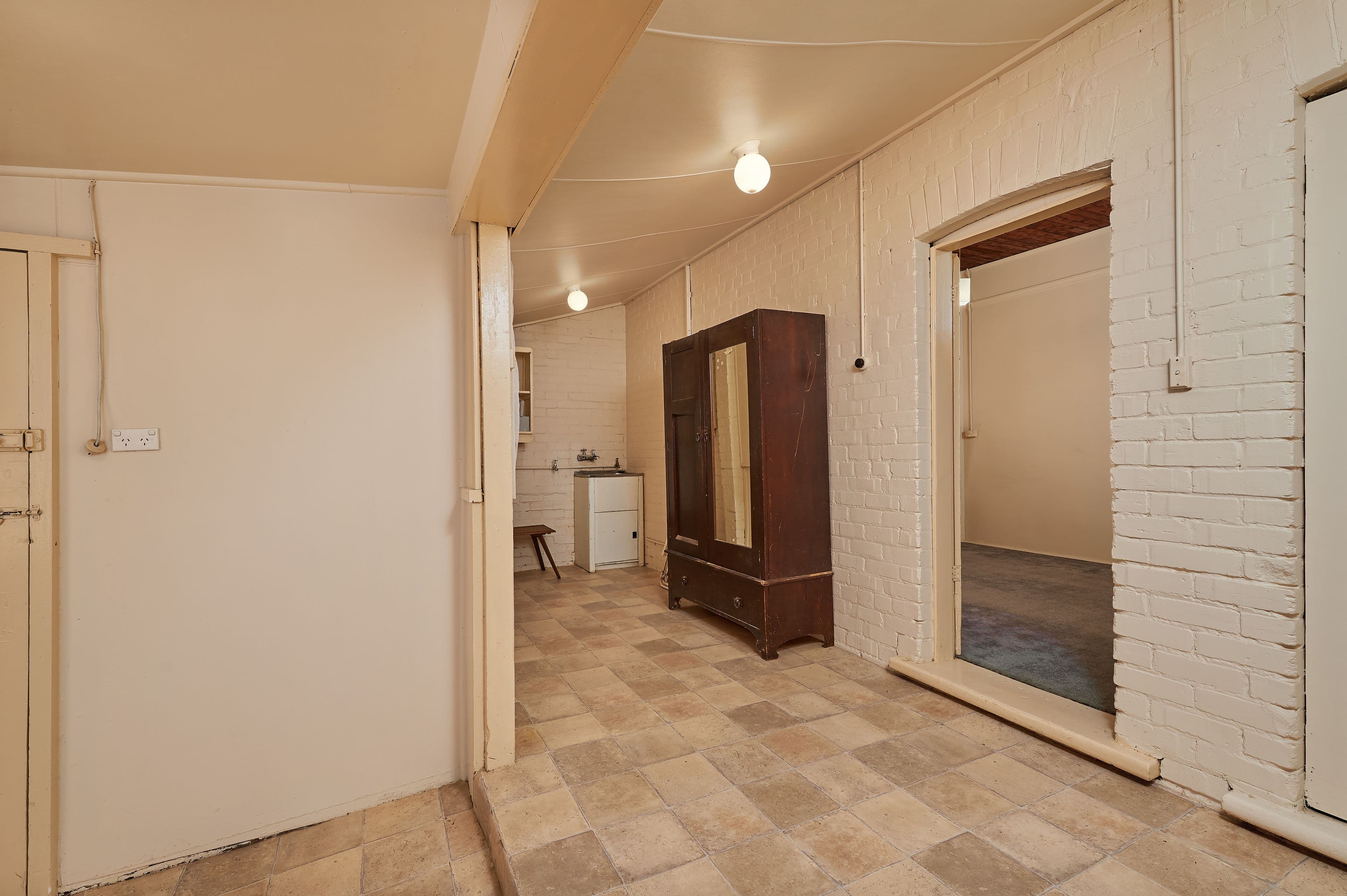 94 Trail Street, Wagga Wagga - Thumbnail 4