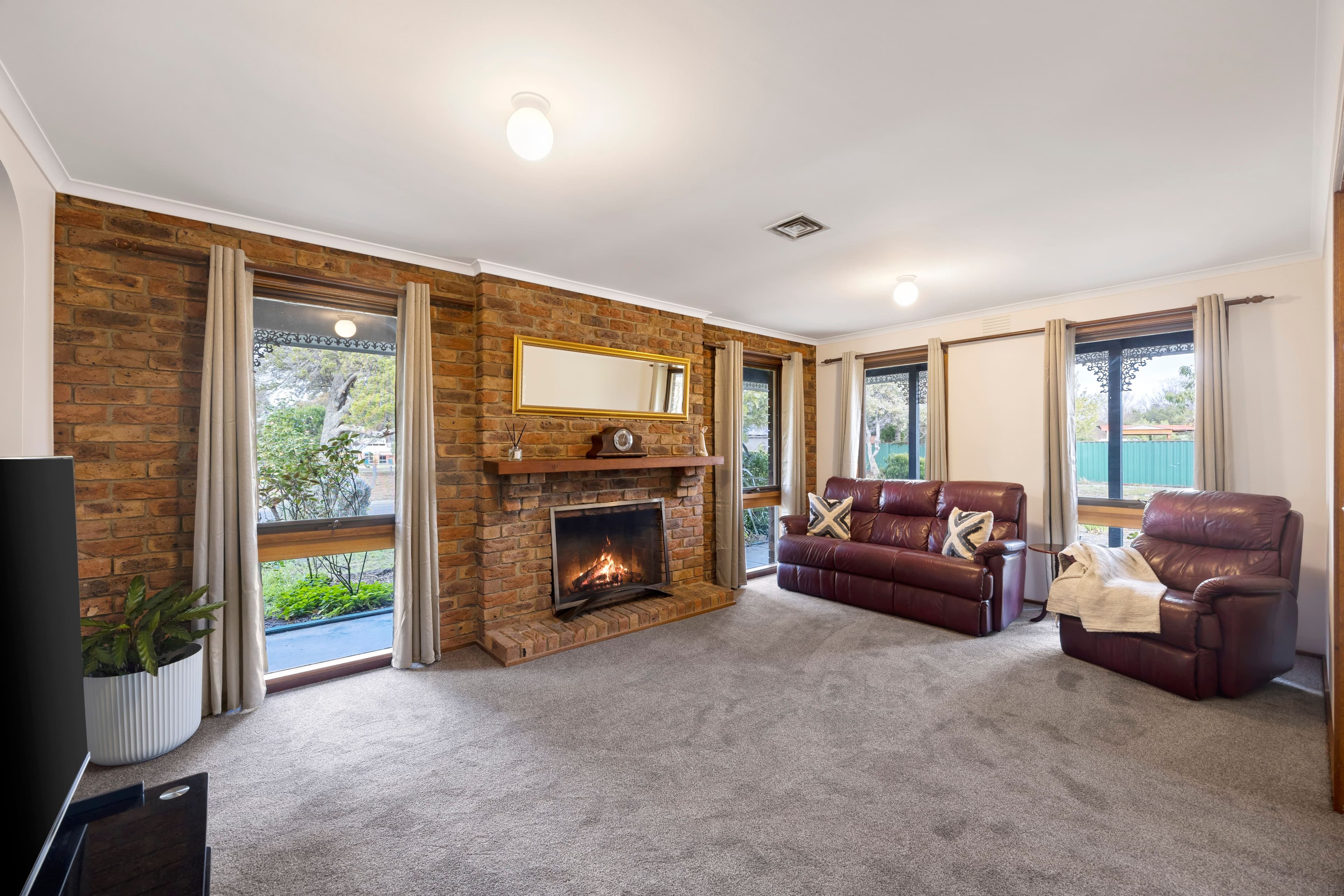 1 Timbertop Road, Sunbury VIC 3429, Sunbury - Thumbnail 3