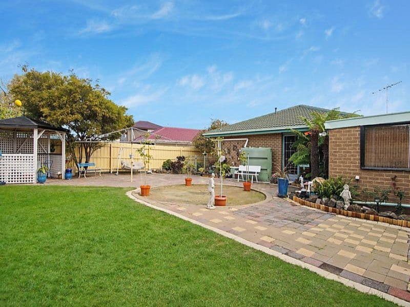 1 Collaroy Crescent, NOBLE PARK VIC 3174, Noble Park - Thumbnail 8