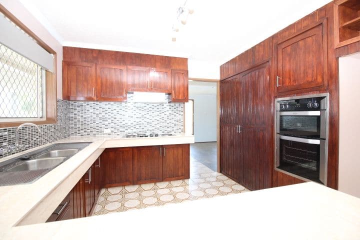 3 FORREST Avenue, Molendinar QLD 4214, Molendinar - Thumbnail 2