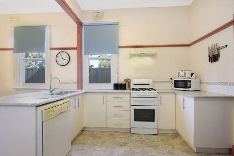 64 Anderson Street, Euroa VIC 3666, Euroa - Thumbnail 4