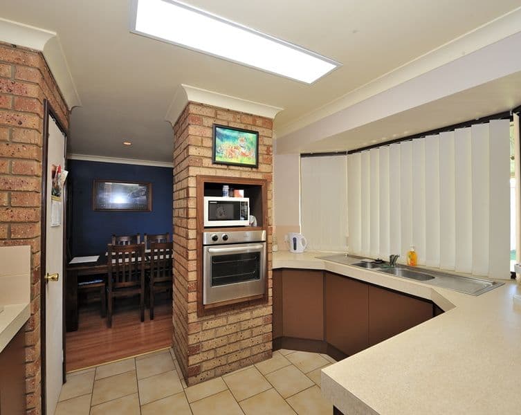 15 Lakemba Way, WAIKIKI WA 6169, Waikiki - Thumbnail 3