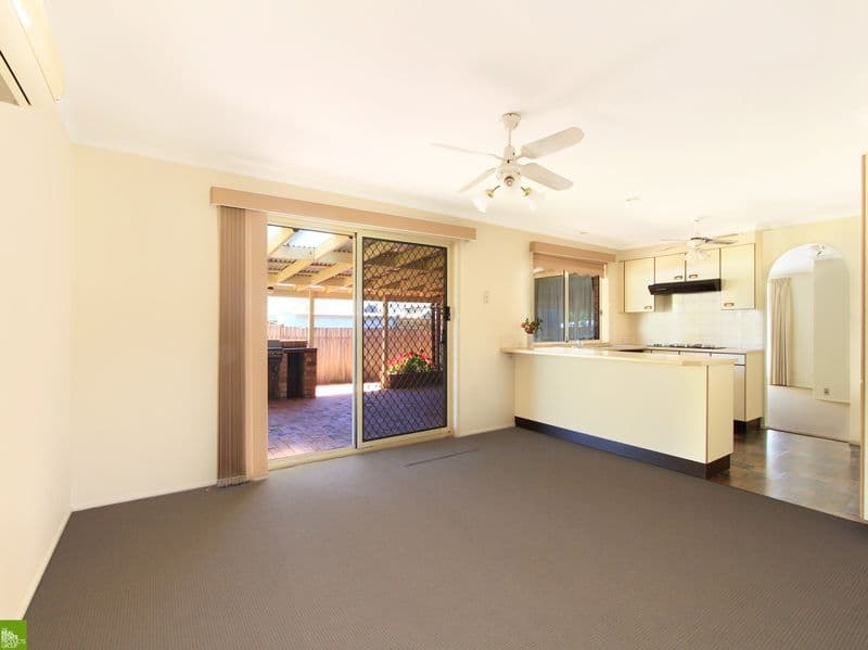 4 Mayfield Circuit, Albion Park - Thumbnail 8