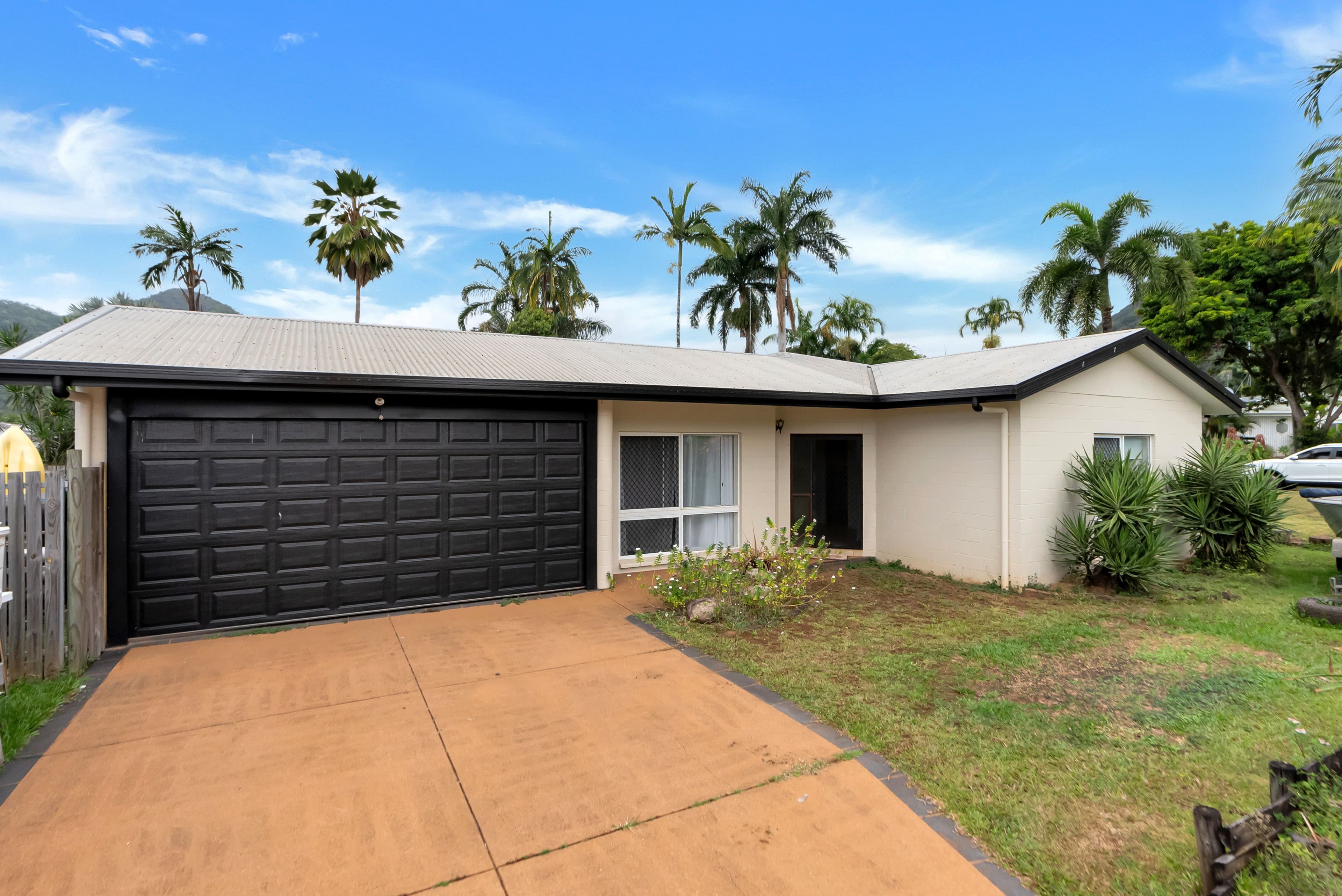 6 Rosewood Close, Redlynch QLD 4870, Redlynch - Thumbnail 2
