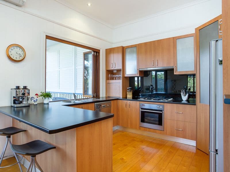 13 kingsbury Street, NORMAN PARK QLD 4170, Norman Park - Thumbnail 4