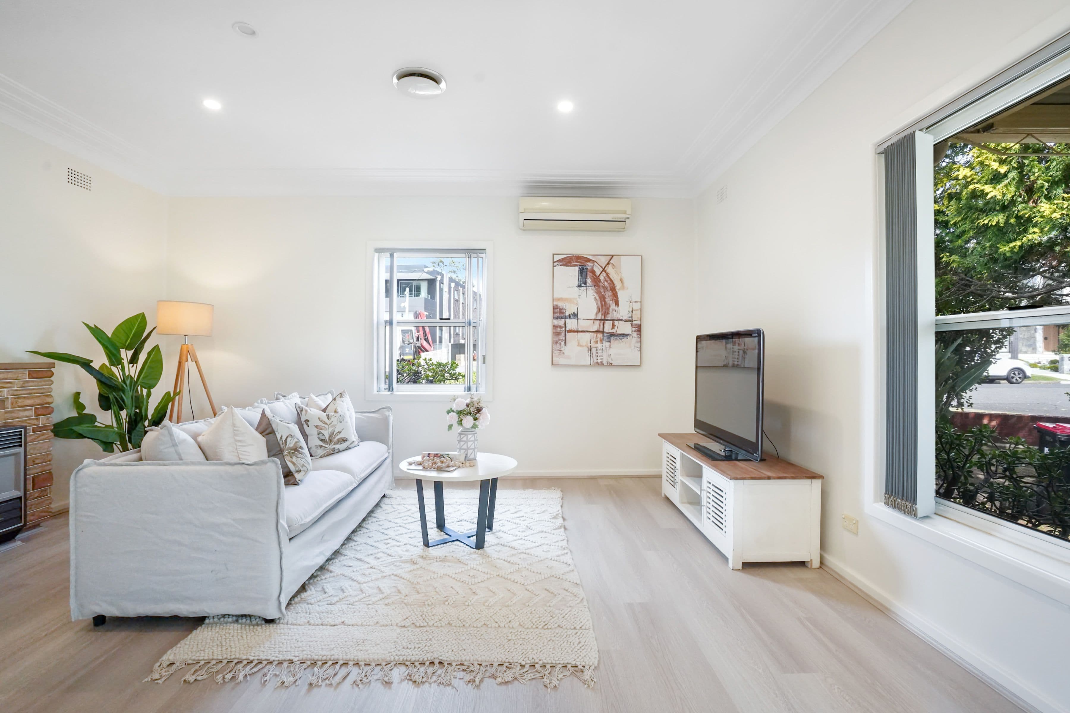 1 Glenella Avenue, Beverly Hills NSW 2209, Beverly Hills - Thumbnail 3