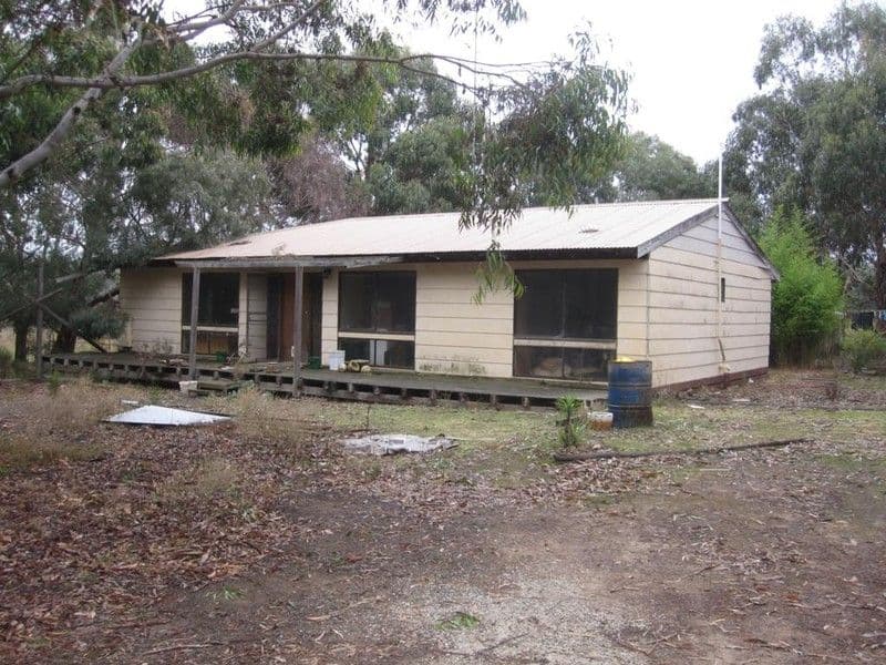 127 Plantation Road, HEATHCOTE VIC 3523, Heathcote - Thumbnail 2