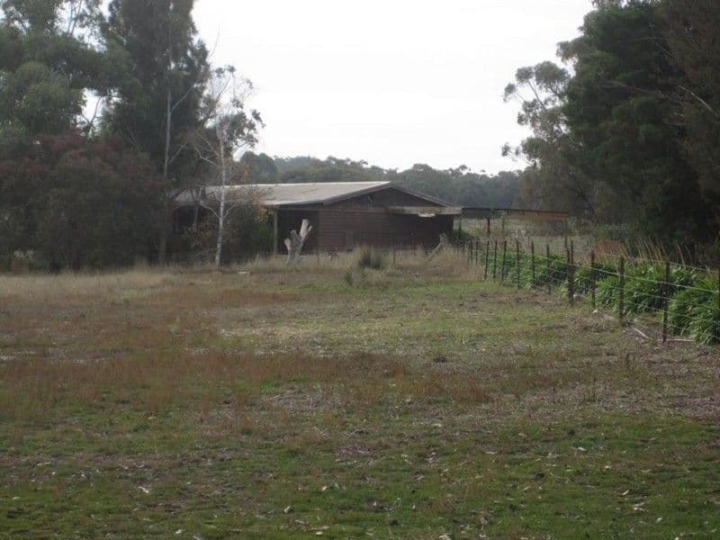 127 Plantation Road, HEATHCOTE VIC 3523, Heathcote - Thumbnail 3