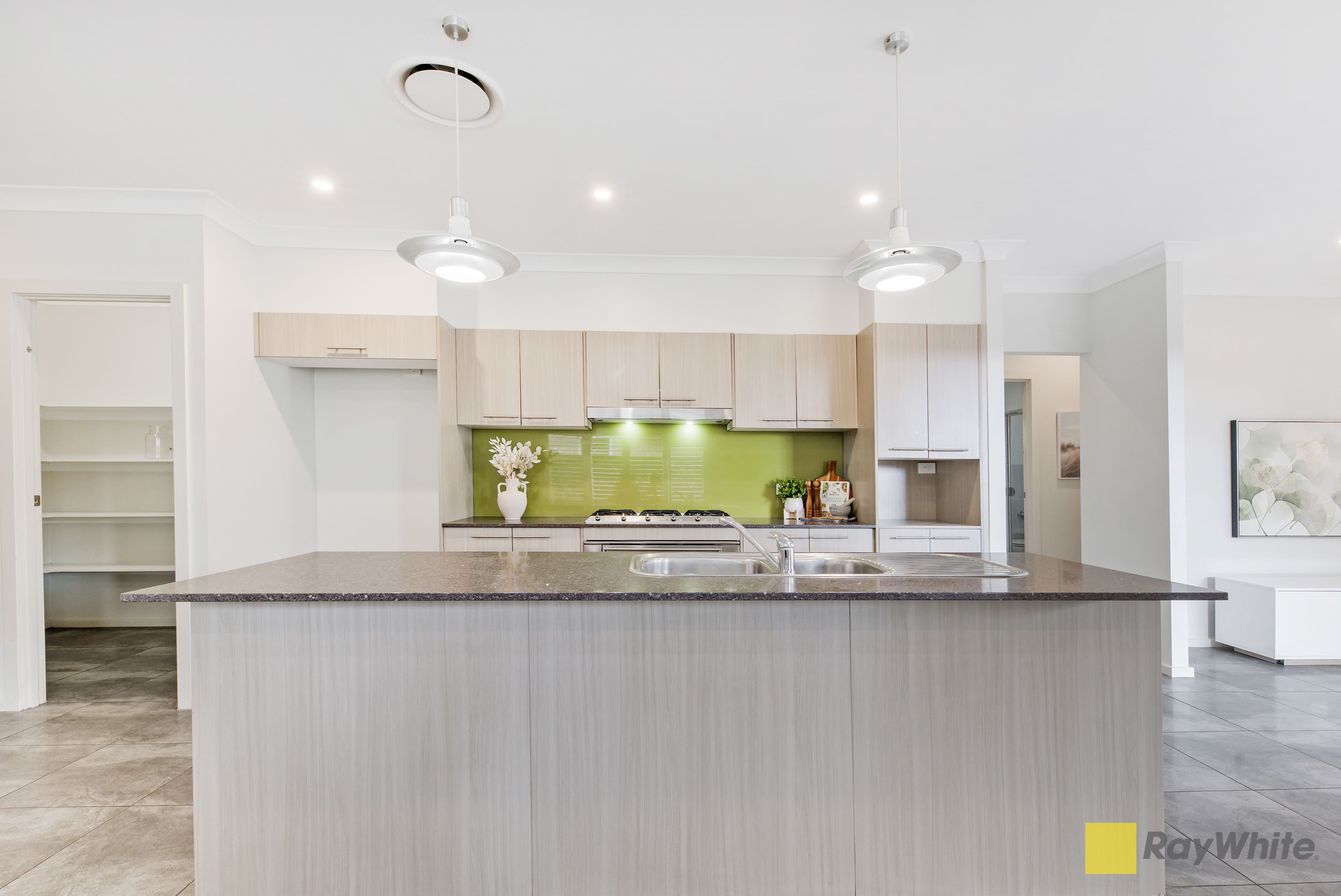 14 Stapleton Avenue, Colebee NSW 2761, Colebee - Thumbnail 4