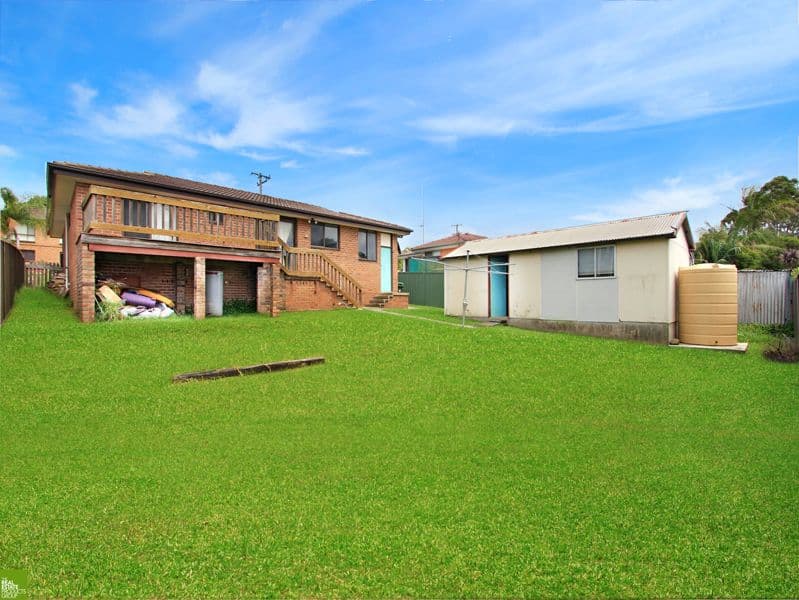 13 Loftus Drive, Barrack Heights NSW 2528, Barrack Heights - Thumbnail 2