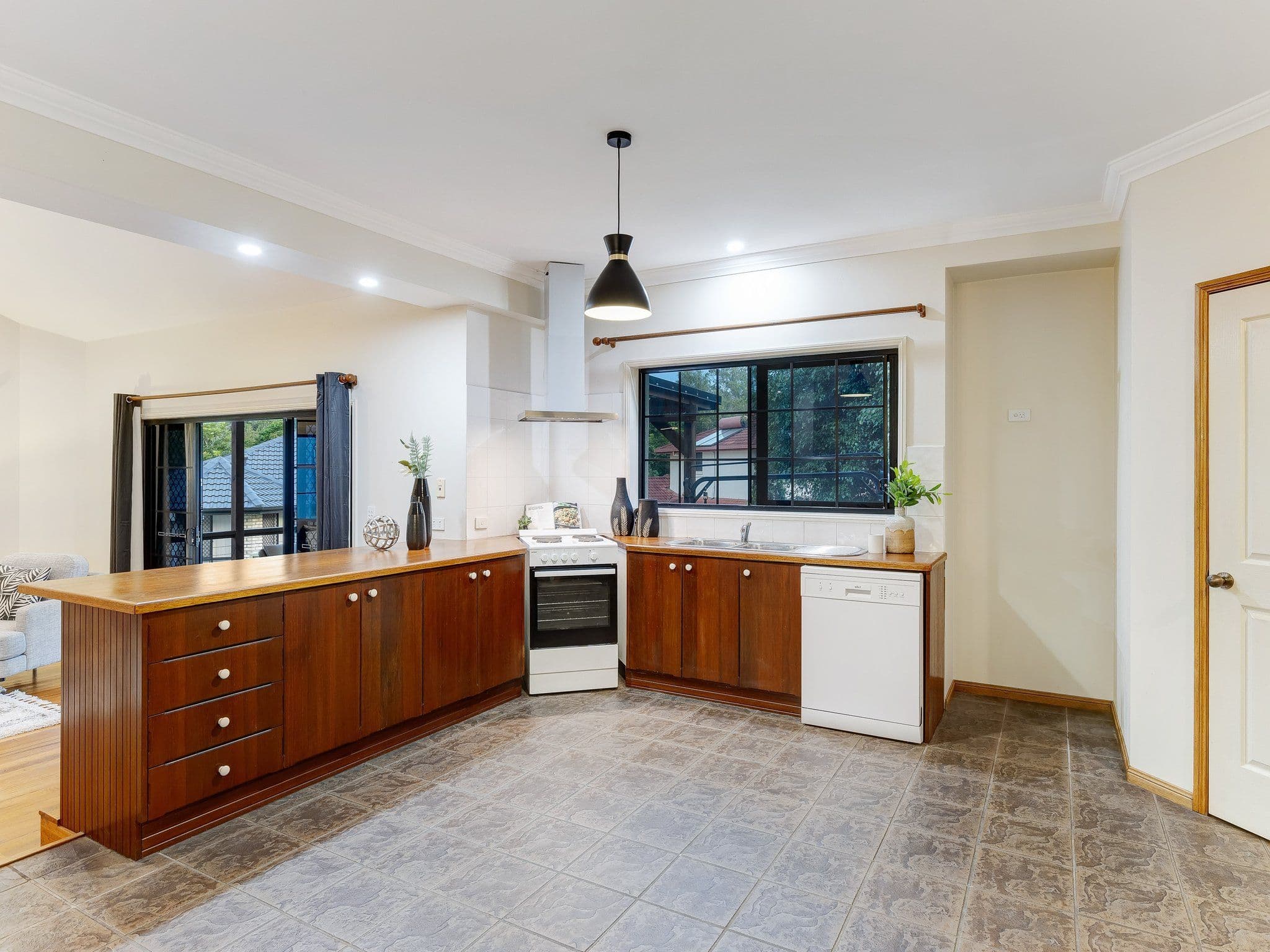 4 Kakadu Crescent, Underwood QLD 4119, Underwood - Thumbnail 6