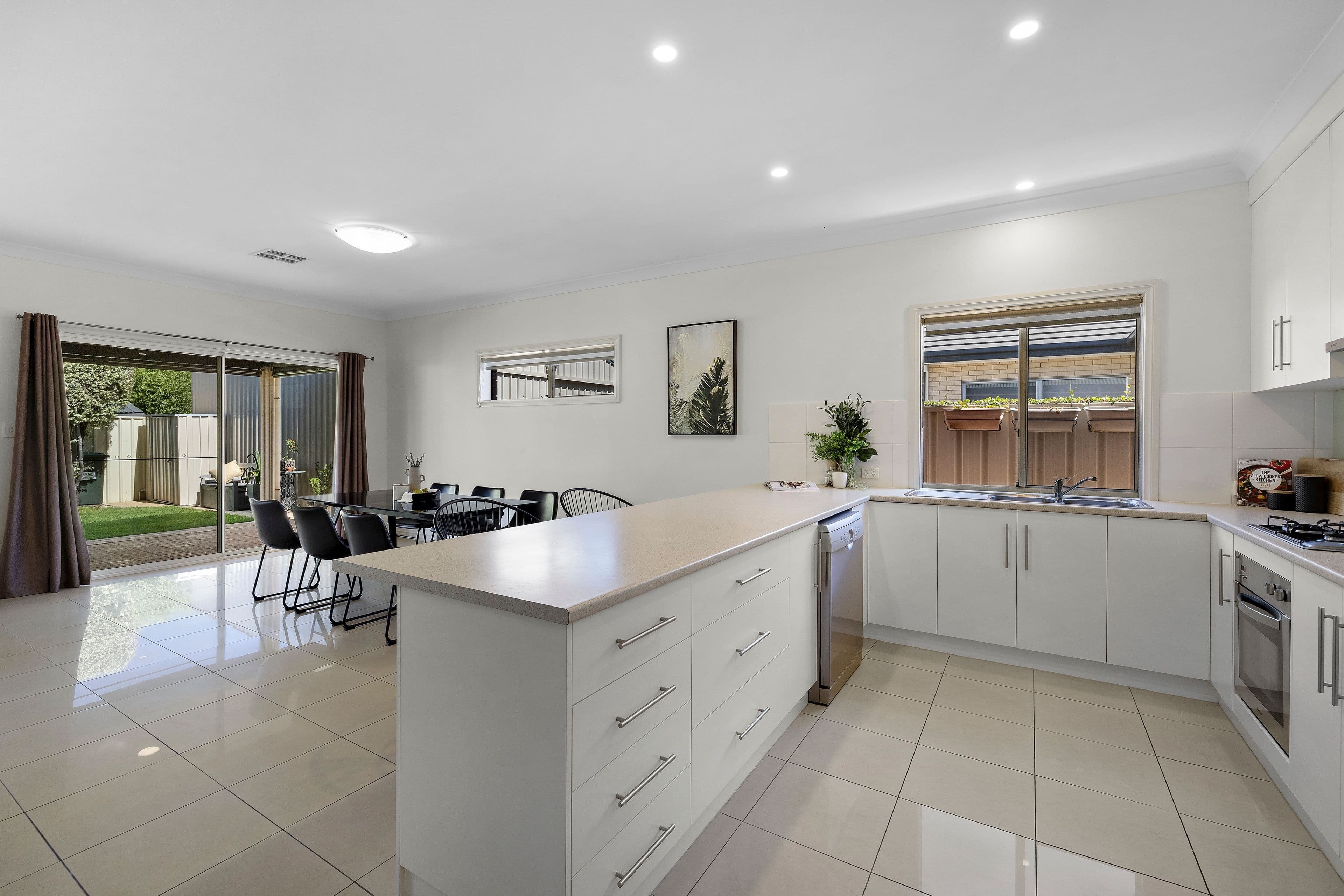 5 Riesling Avenue, Glengowrie SA 5044, Glengowrie - Thumbnail 3