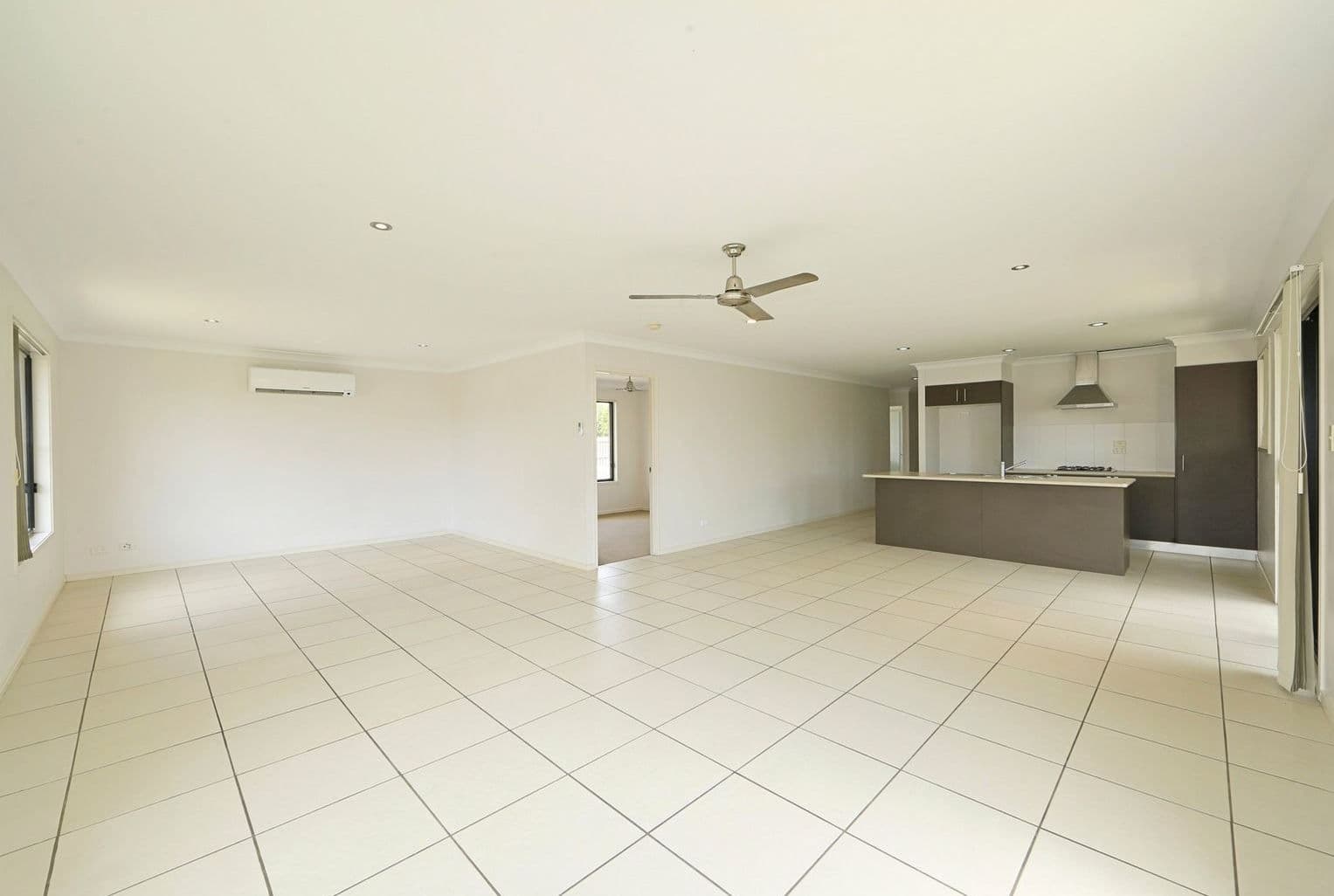 13 Colyton Street, Torquay QLD 4655, Torquay - Thumbnail 2
