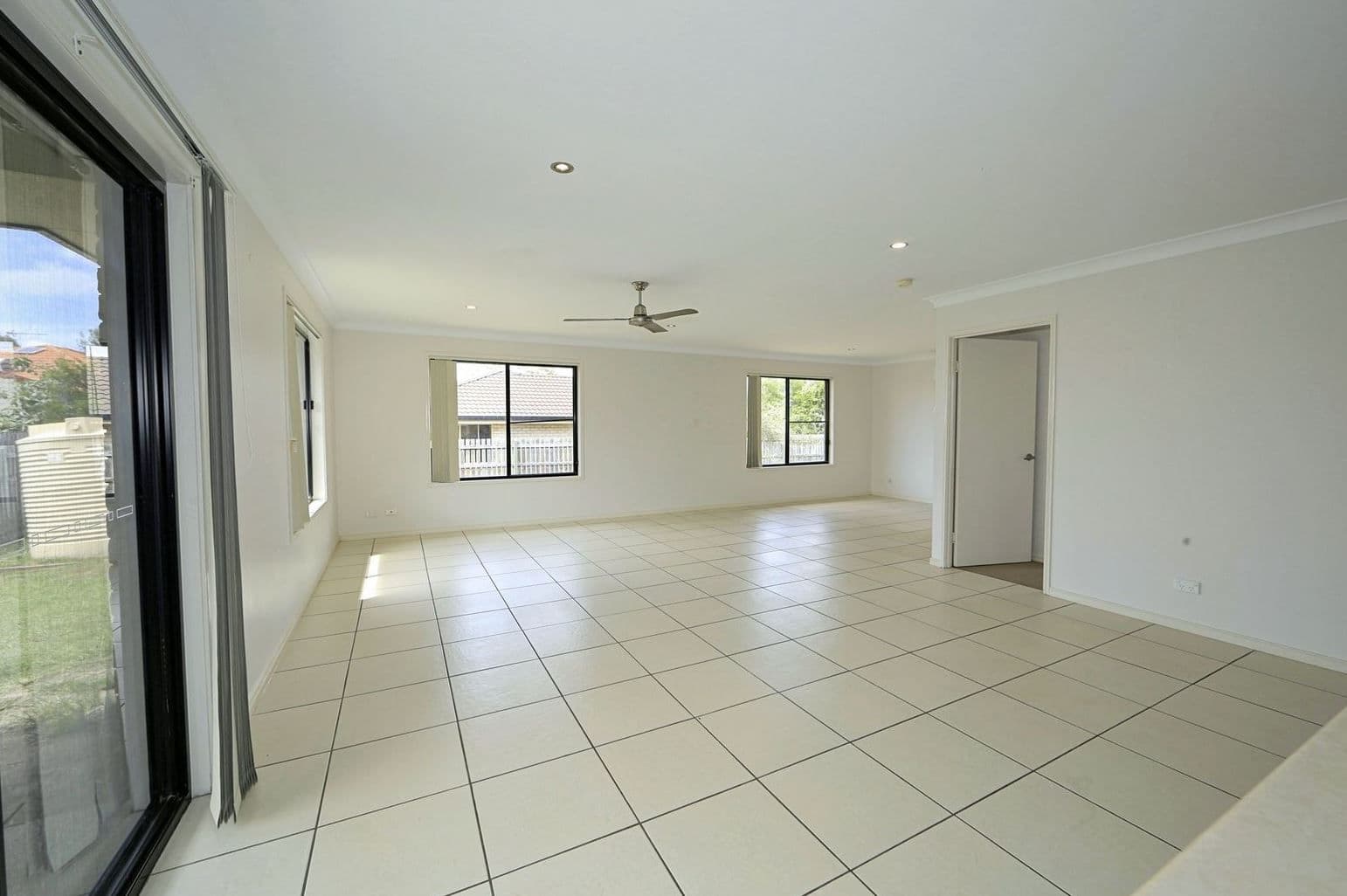 13 Colyton Street, Torquay QLD 4655, Torquay - Thumbnail 4