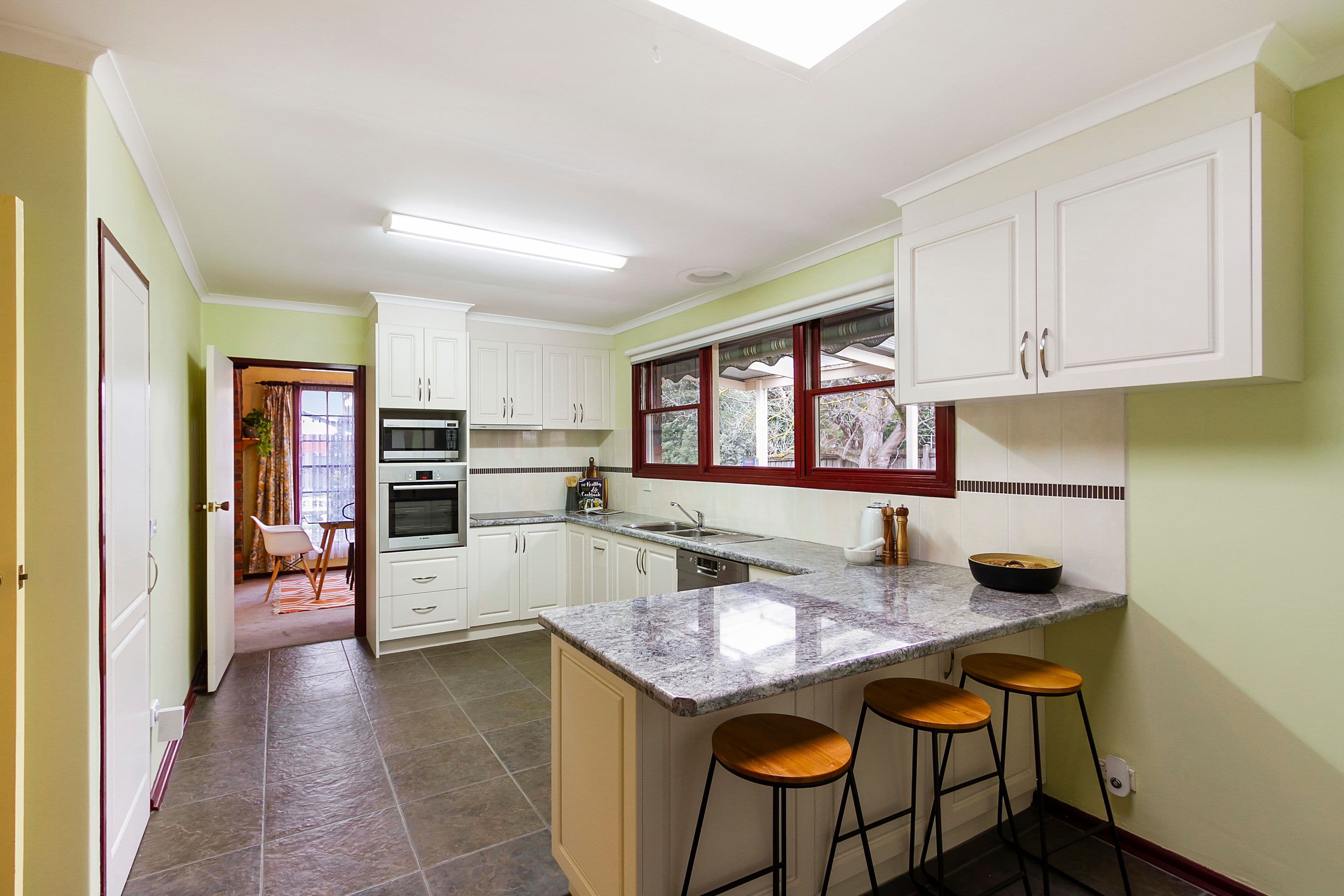 31 Carol Street, Scoresby VIC 3179, Scoresby - Thumbnail 3
