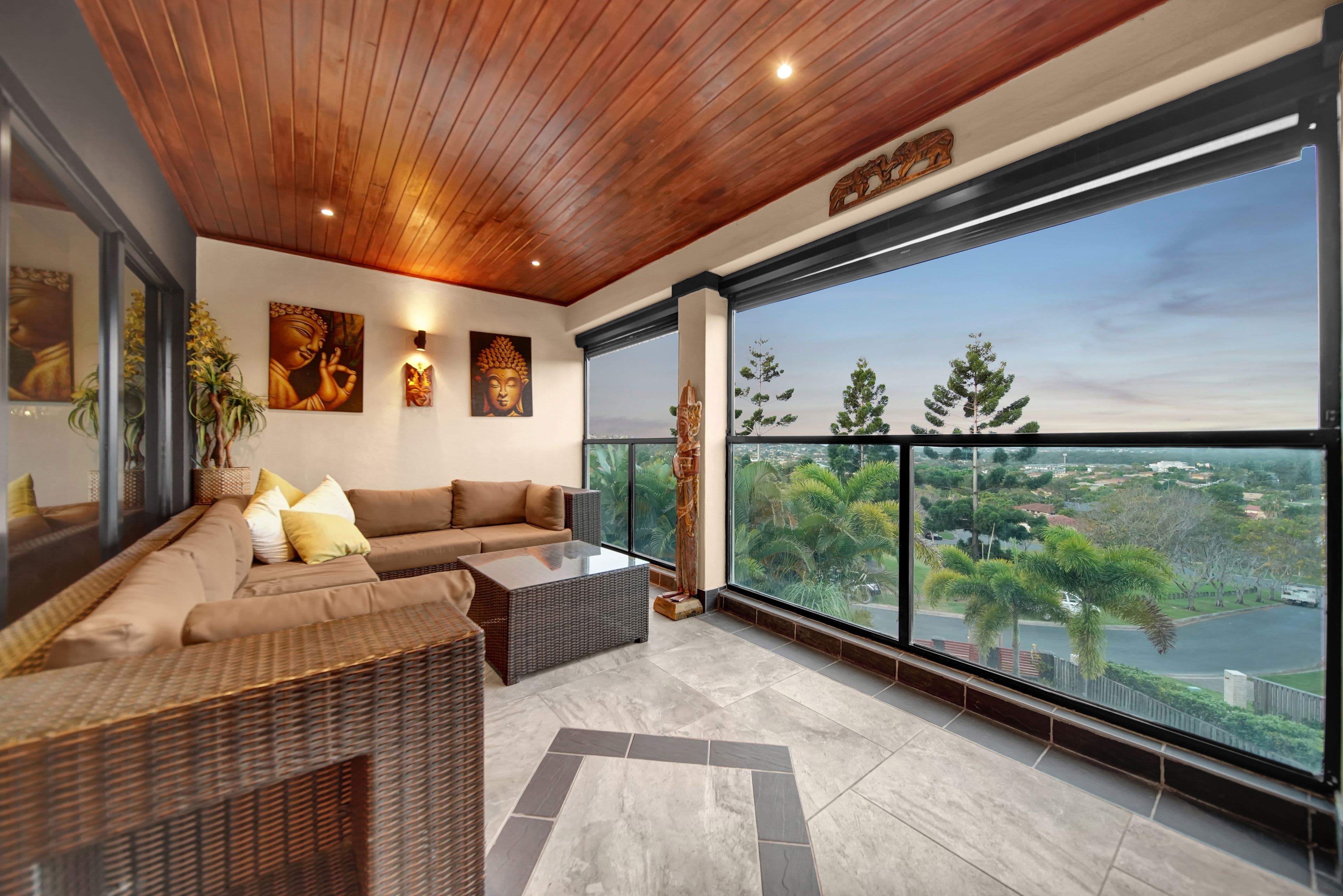 17 Heatons Crescent, Pacific Pines QLD 4211, Pacific Pines - Thumbnail 2