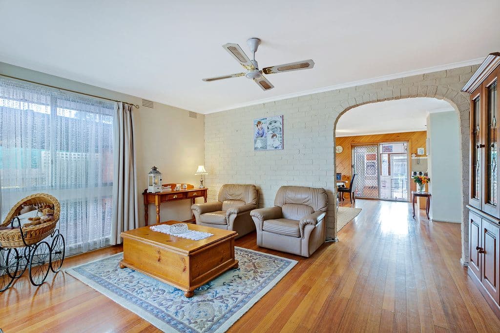 24 Peppercorn Parade, Epping VIC 3076, Epping - Thumbnail 4