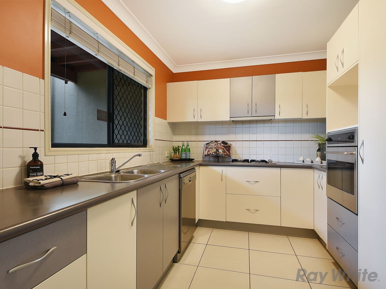 100 Lockrose Street, Mitchelton QLD 4053, Mitchelton - Thumbnail 4