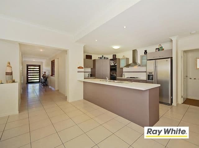 17 Jondaryan Street, ORMEAU QLD 4208, Ormeau - Thumbnail 4