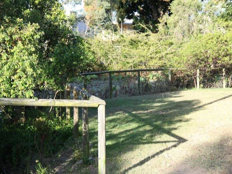 1 Yukana Street, BOYNE ISLAND QLD 4680, Boyne Island - Thumbnail 5