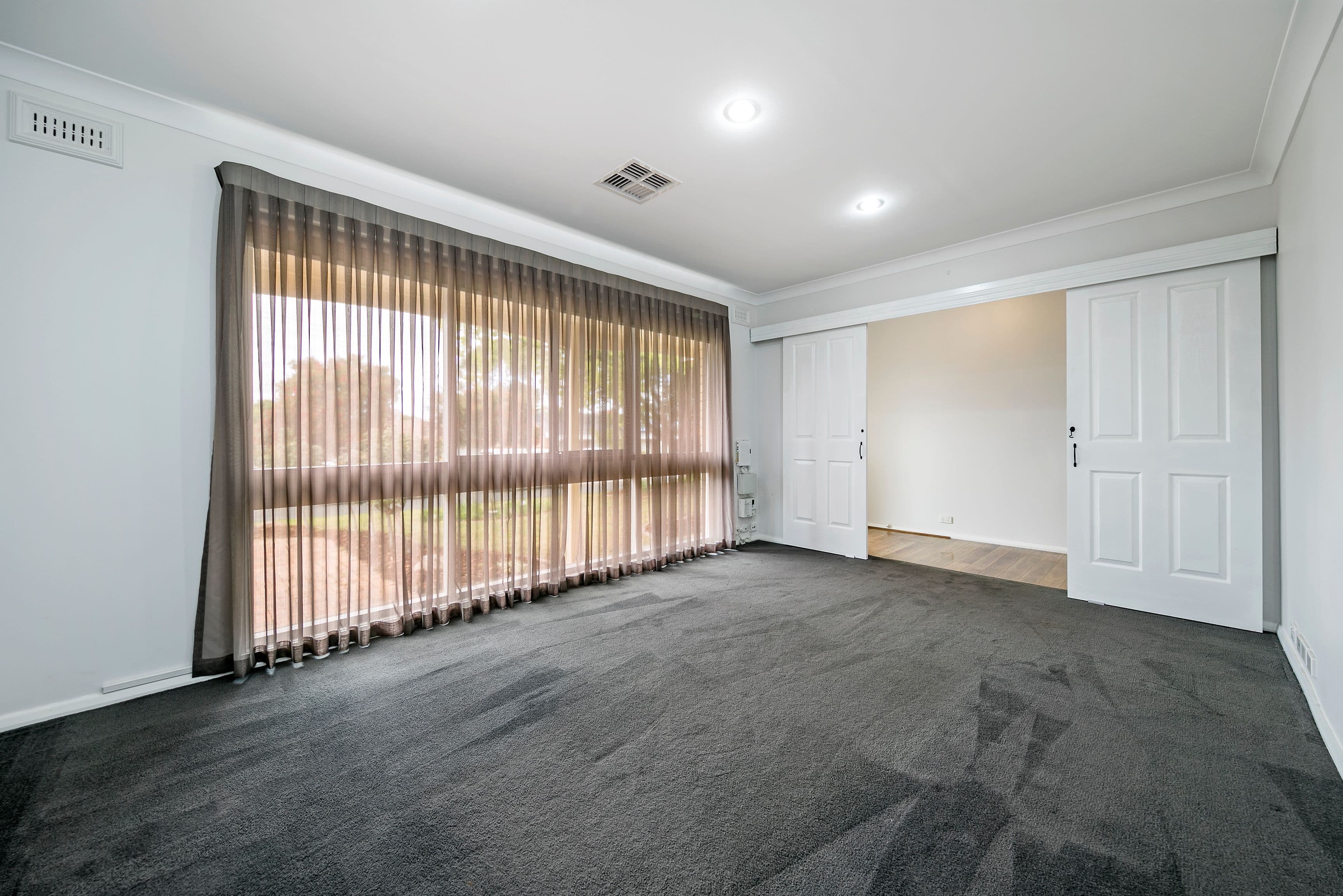 8 Robert Arnold Avenue, Valley View SA 5093, Valley View - Thumbnail 4