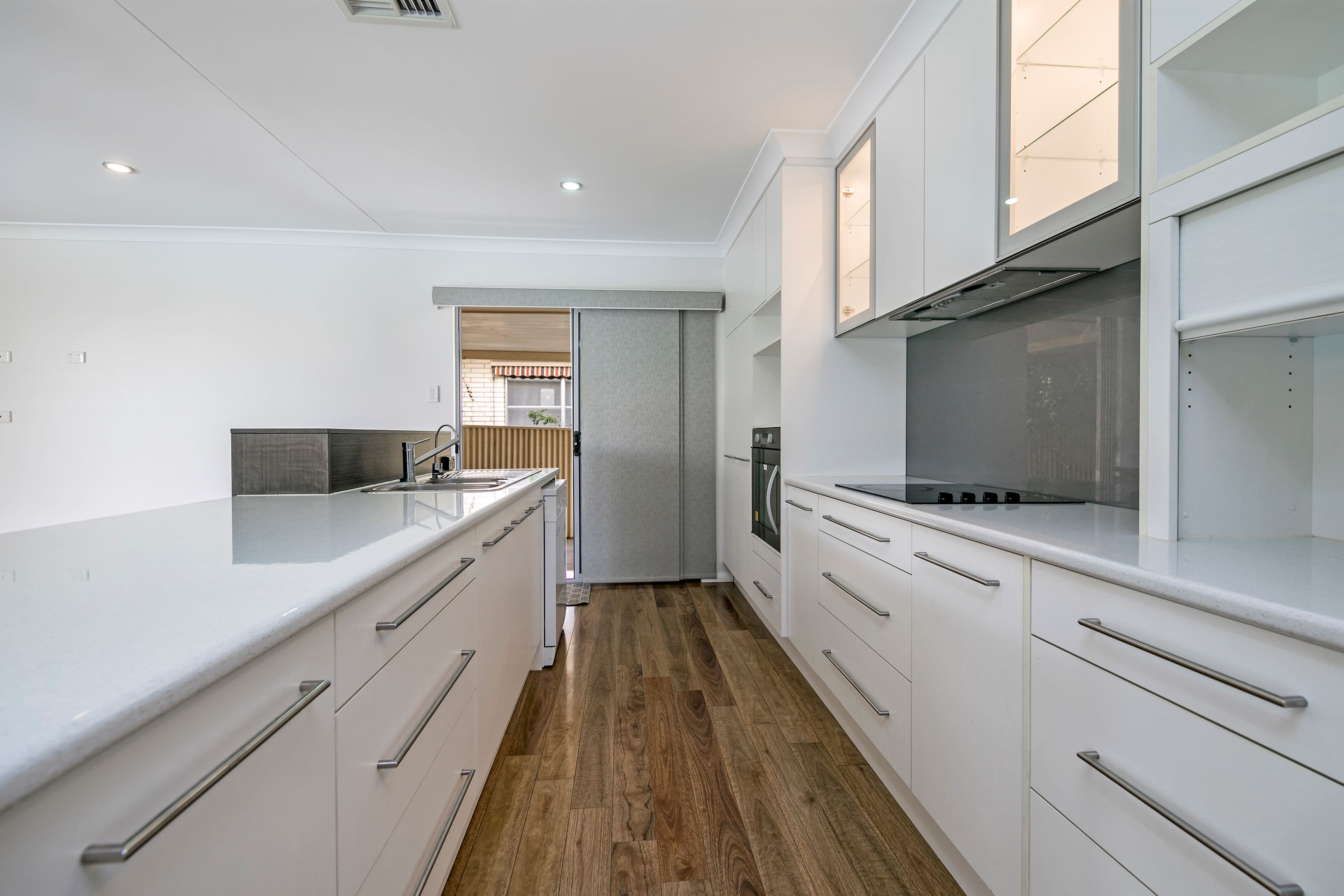 8 Robert Arnold Avenue, Valley View SA 5093, Valley View - Thumbnail 5