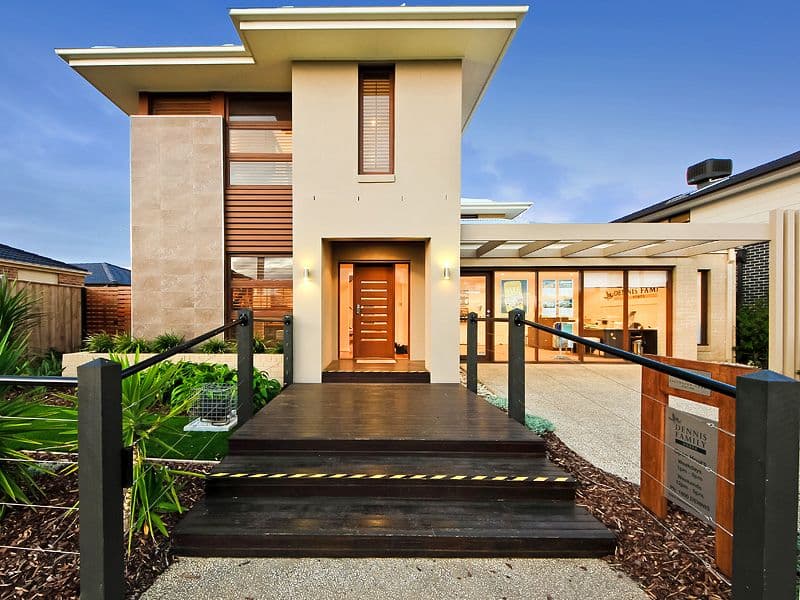 10 Hugo Drive, POINT COOK VIC 3030, Point Cook - Thumbnail 2