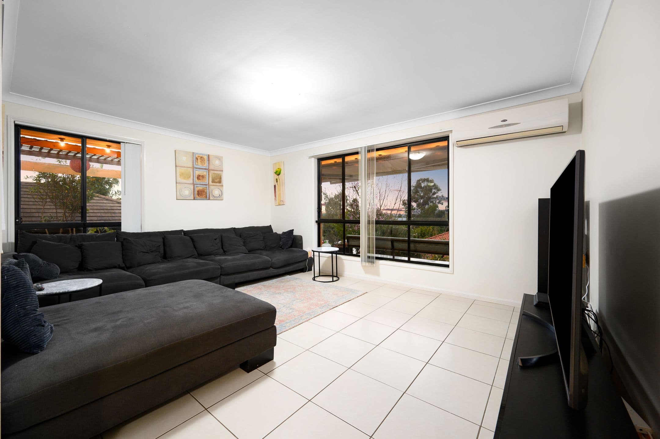 37 Codrington Circuit, Pacific Pines QLD 4211, Pacific Pines - Thumbnail 3