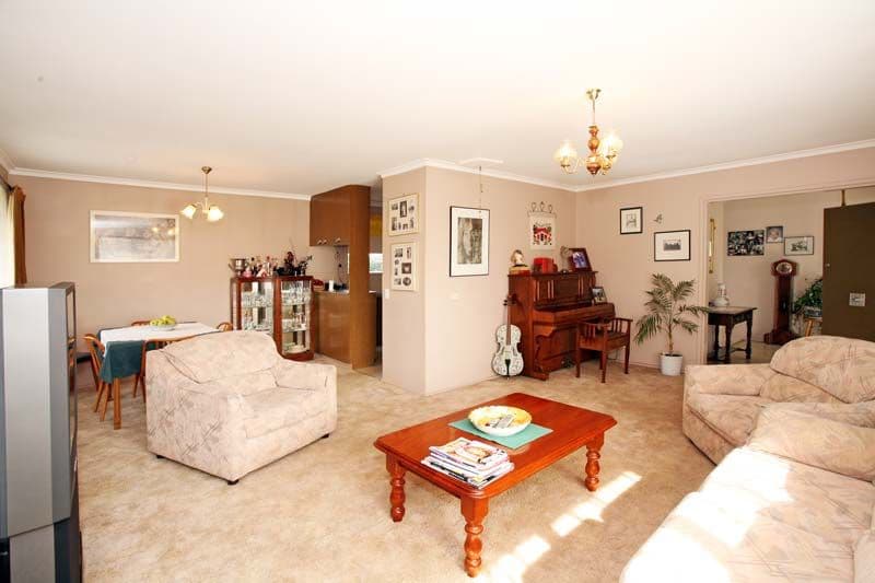 4 Larpent Street, GLEN WAVERLEY VIC 3150, Glen Waverley - Thumbnail 3