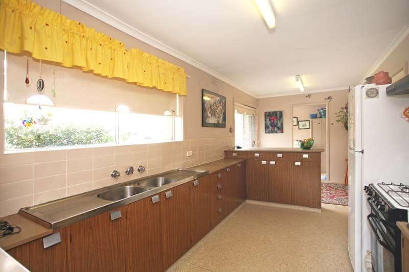 4 Larpent Street, GLEN WAVERLEY VIC 3150, Glen Waverley - Thumbnail 4