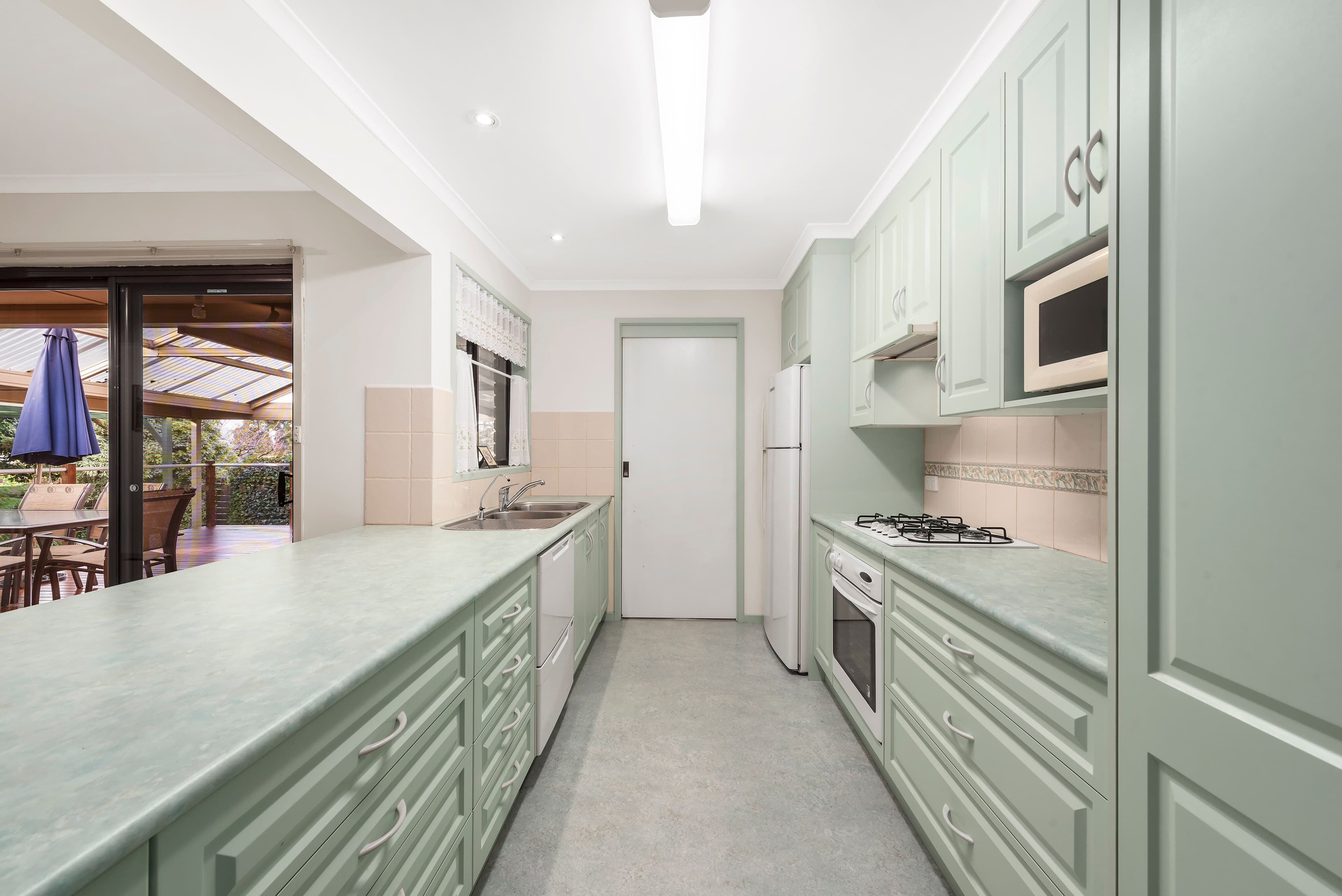 15 Stratford Square, WANTIRNA VIC 3152, Wantirna - Thumbnail 3