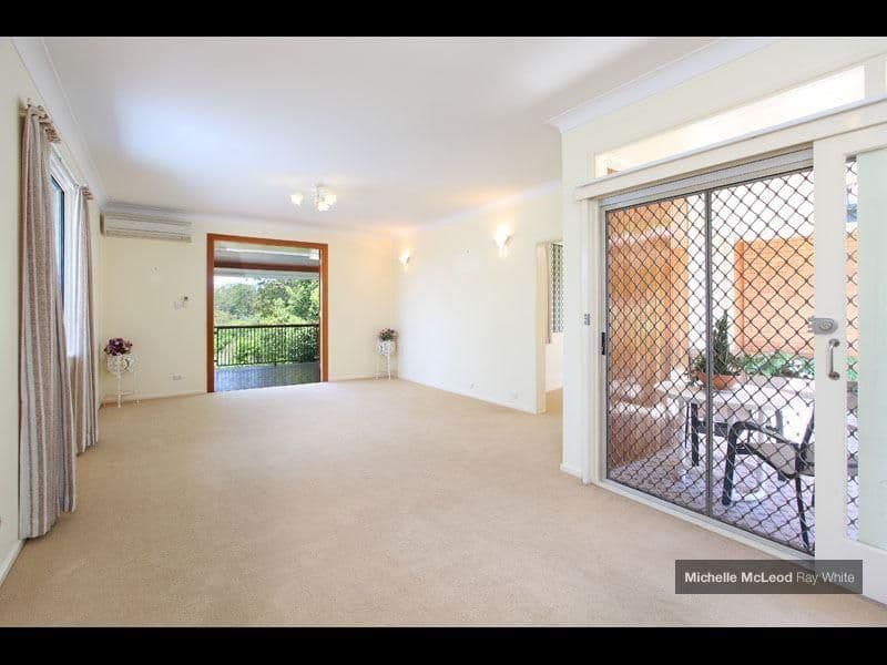 118 Burbong Street, CHAPEL HILL QLD 4069, Chapel Hill - Thumbnail 5