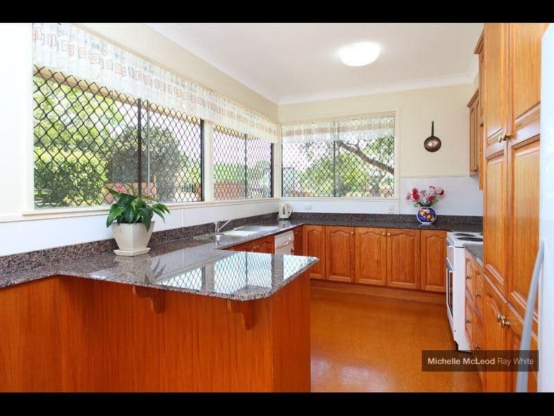 118 Burbong Street, CHAPEL HILL QLD 4069, Chapel Hill - Thumbnail 8