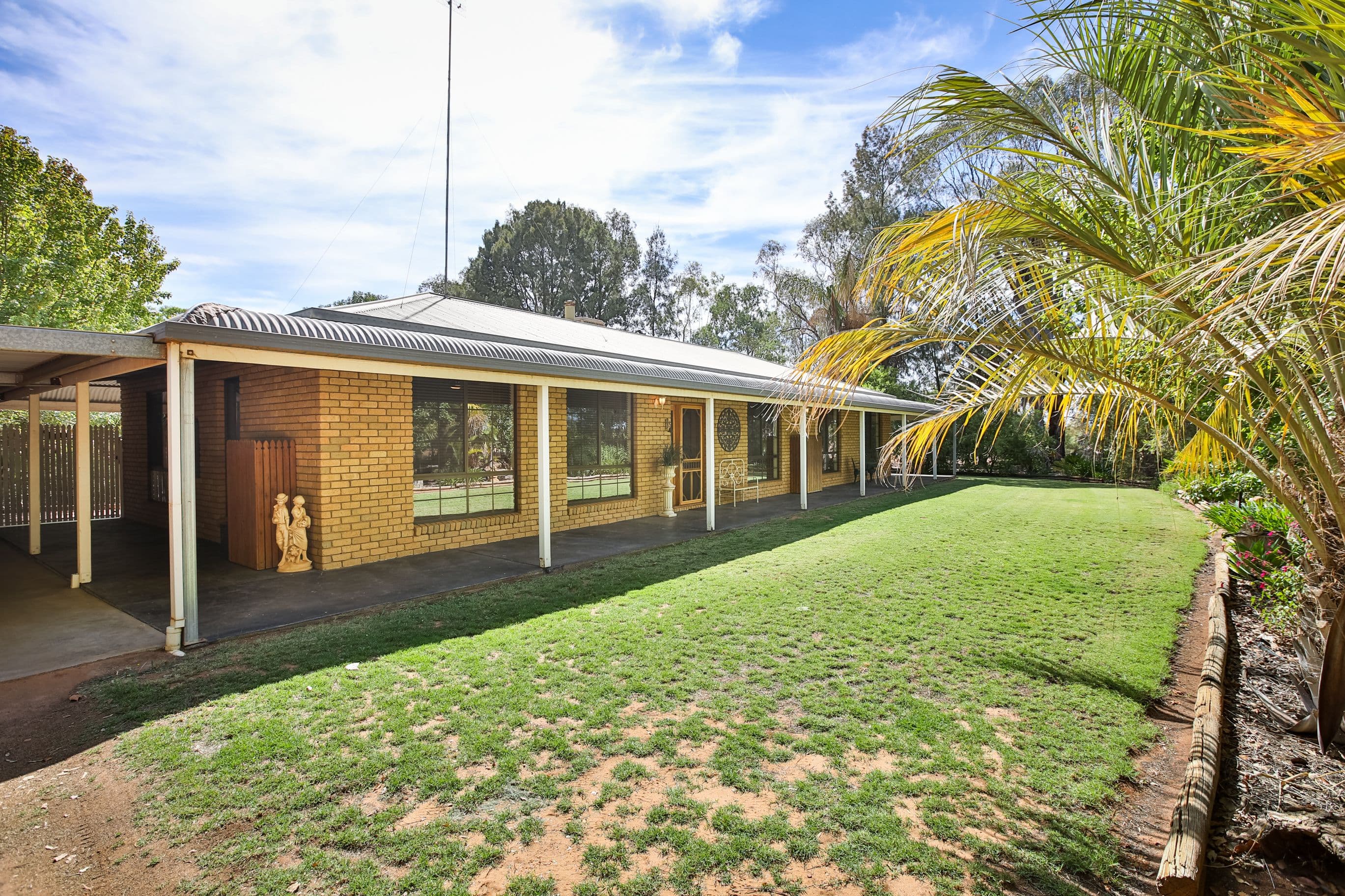 82 New Britain Road, Robinvale VIC 3549, Robinvale - Thumbnail 2