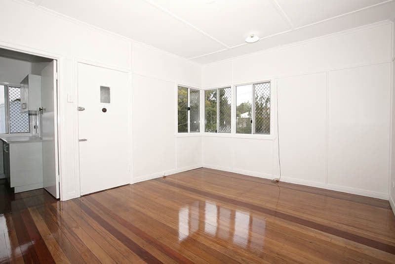 10 Fry Street, HOLLAND PARK QLD 4121, Holland Park - Thumbnail 3