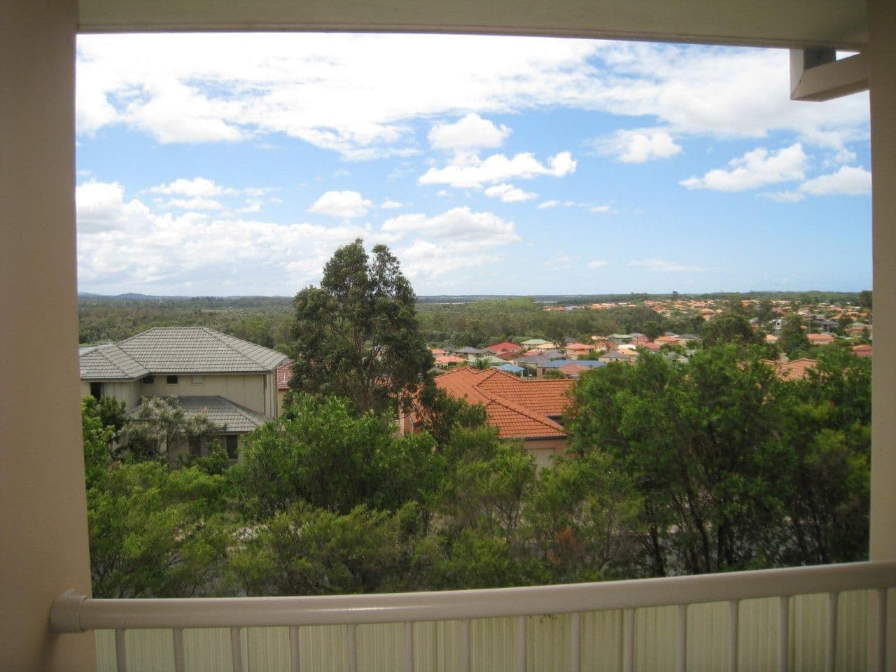 74 Ingles Circuit, ARUNDEL QLD 4214, Arundel - Thumbnail 2