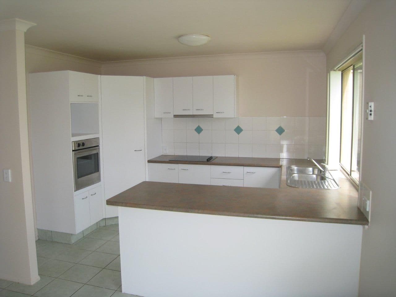 74 Ingles Circuit, ARUNDEL QLD 4214, Arundel - Thumbnail 6