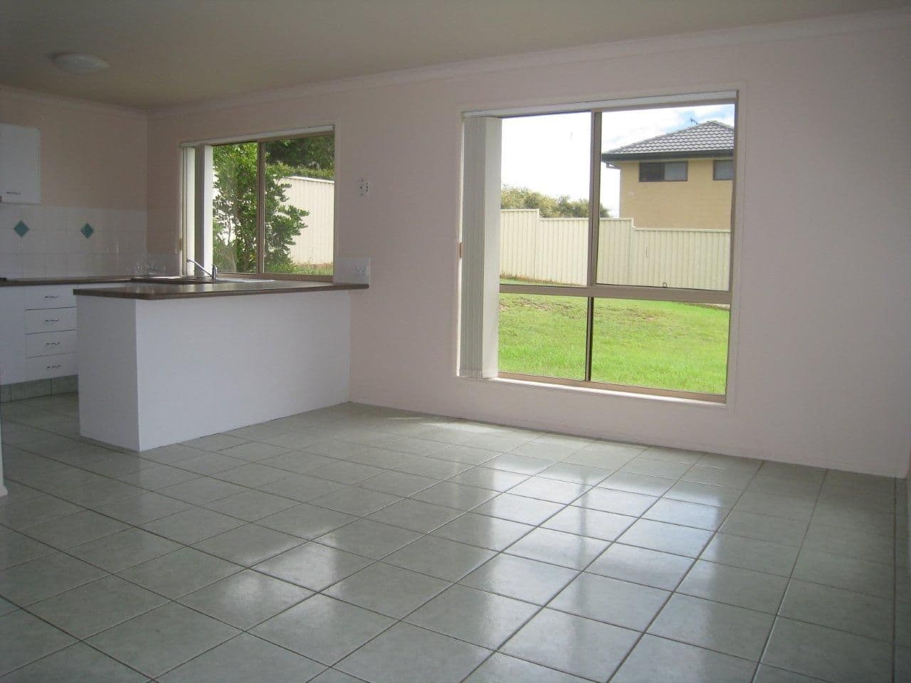 74 Ingles Circuit, ARUNDEL QLD 4214, Arundel - Thumbnail 7