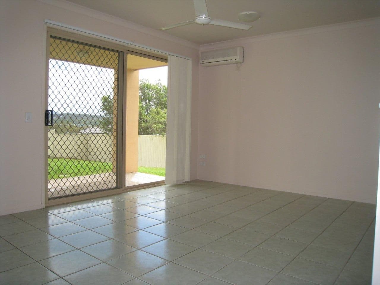 74 Ingles Circuit, ARUNDEL QLD 4214, Arundel - Thumbnail 8