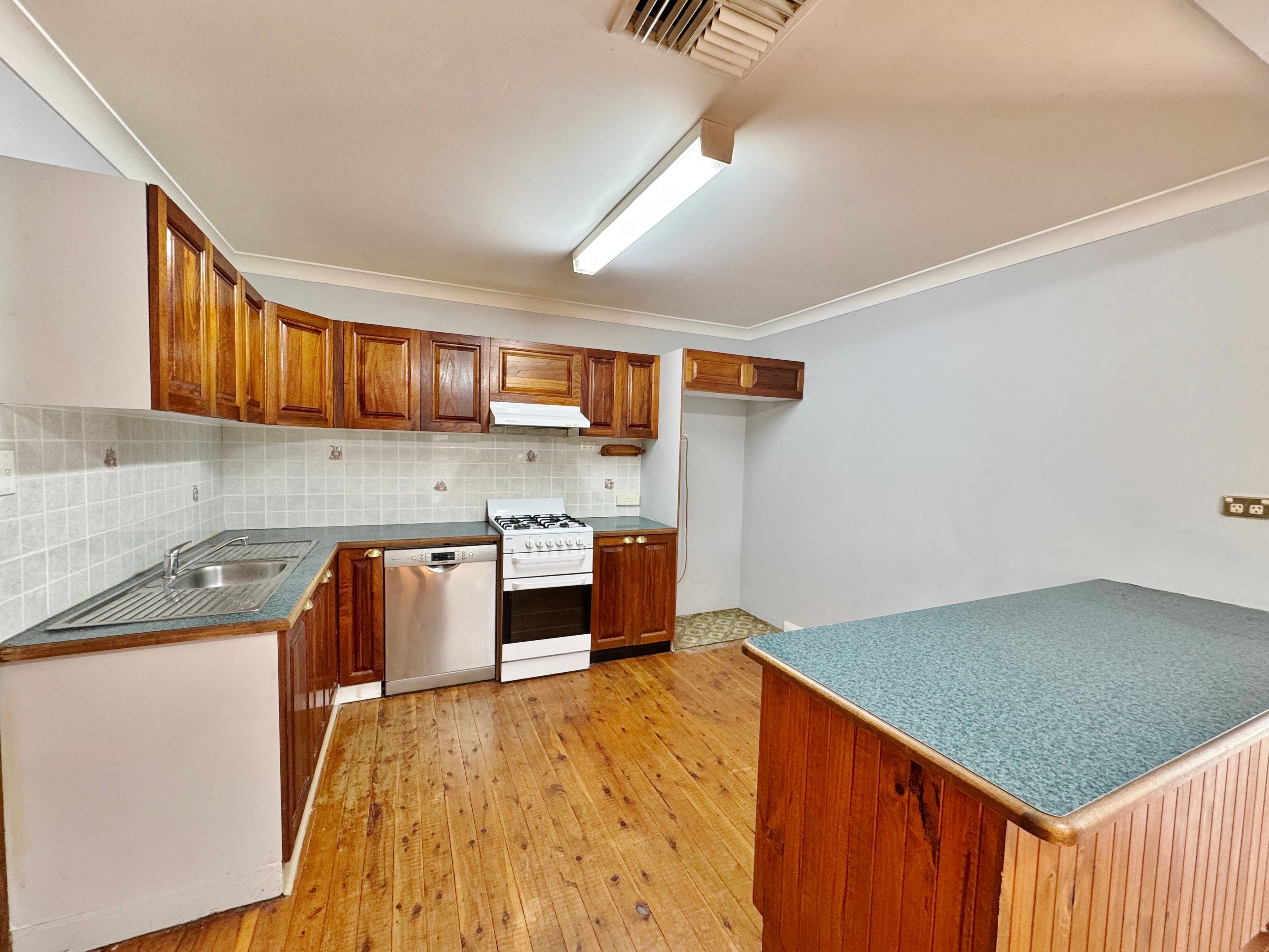 53 Blackett Avenue, Young NSW 2594, Young - Thumbnail 3