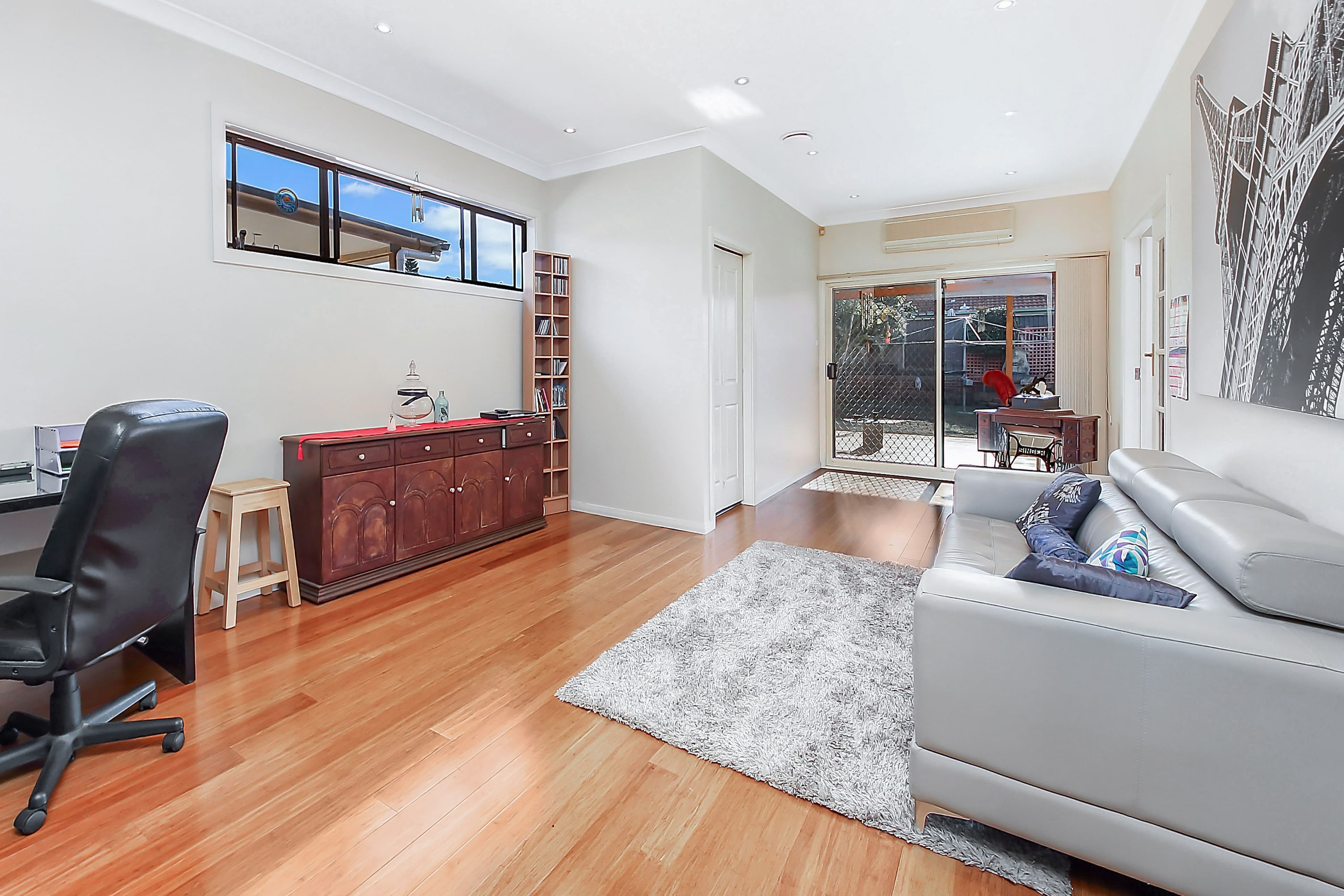 9 Angus Crescent, Yagoona - Thumbnail 4