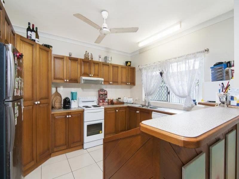 17 Thooleer Close, COOYA BEACH QLD 4873, Cooya Beach - Thumbnail 2