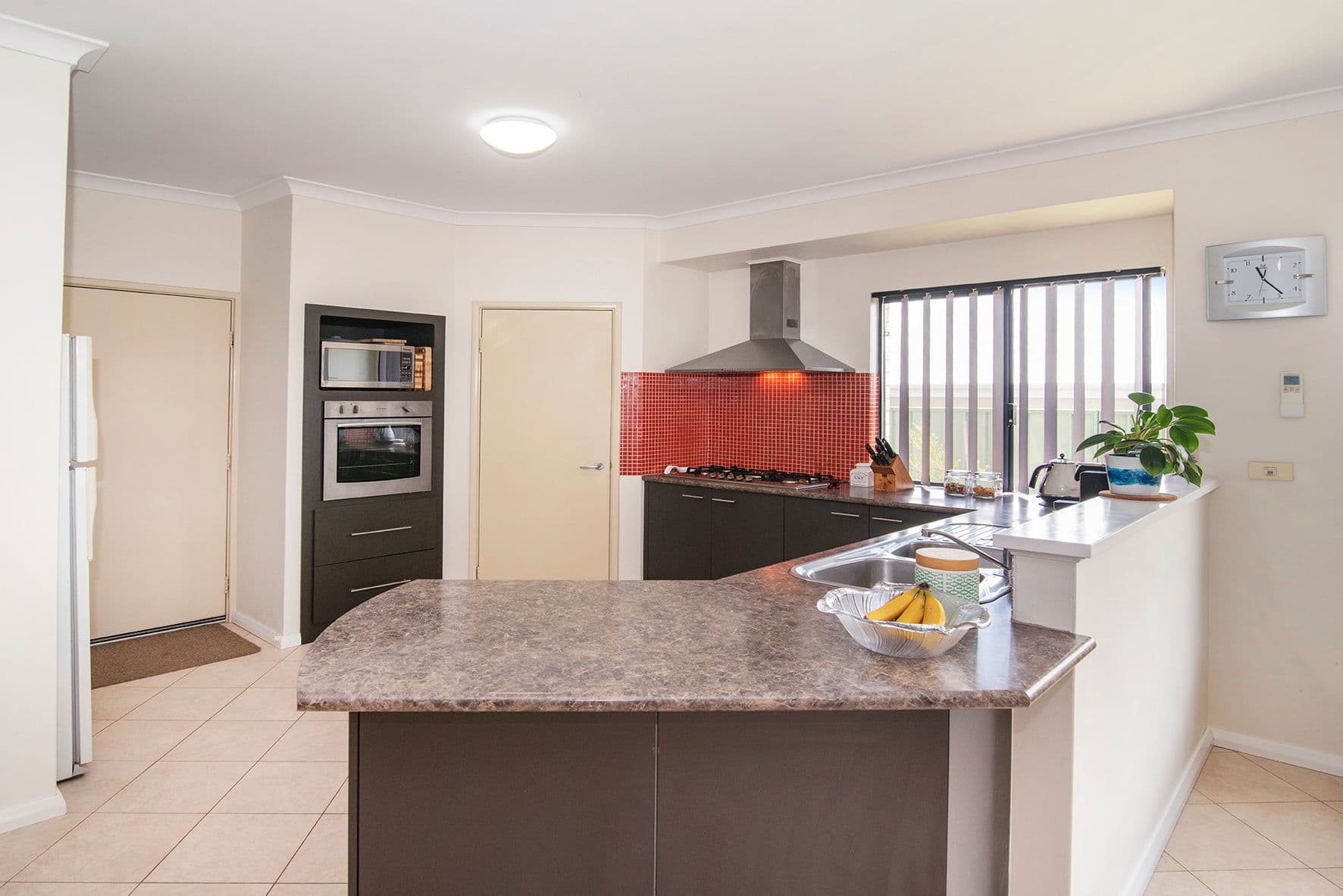 32 Leschenaultia Avenue, Margaret River WA 6285, Margaret River - Thumbnail 4