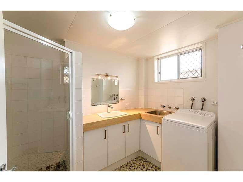 17 Darrambal Street, CHEVRON ISLAND QLD 4217, Chevron Island - Thumbnail 7