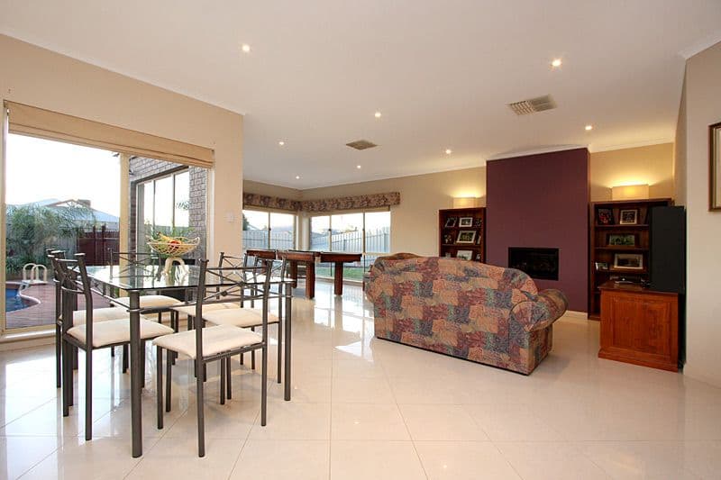 17 Quantock Crescent, CRAIGMORE SA 5114, Craigmore - Thumbnail 3