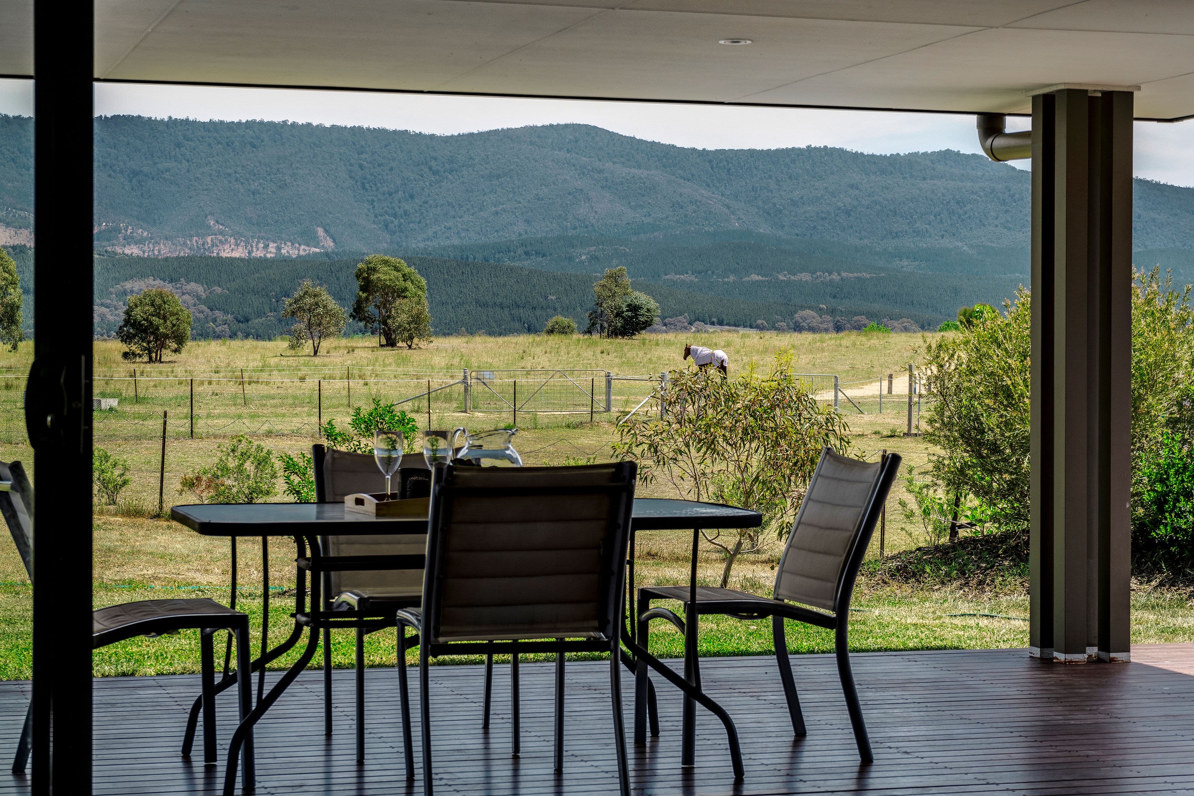 43 Jim Bradley Crescent, URIARRA VILLAGE ACT 2611, Uriarra Village - Thumbnail 2
